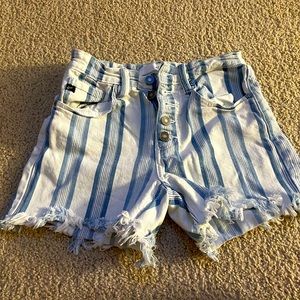 Kancun size 3 shorts